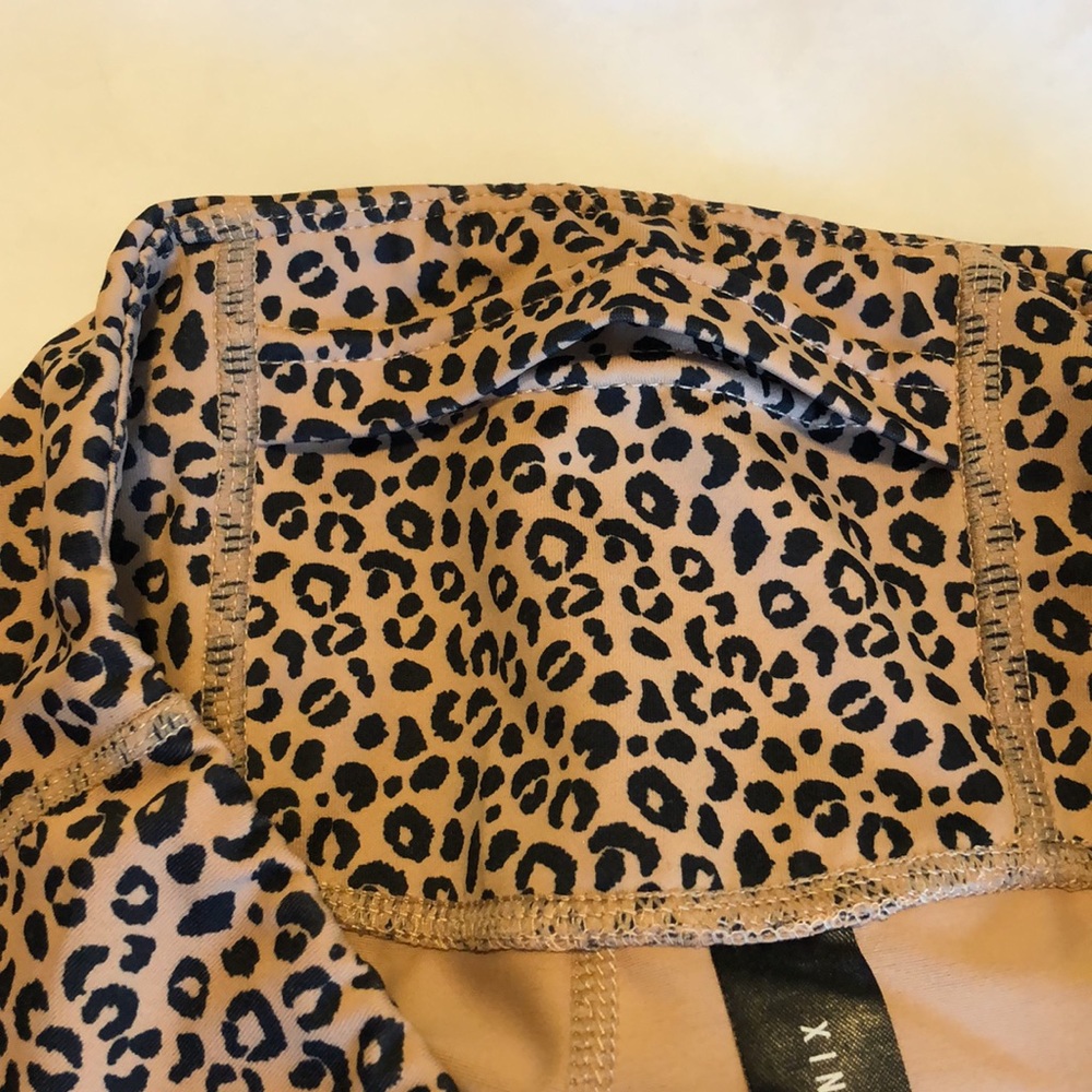 Women’s size medium Allfenix leopard hi waisted leggings - Picture 8 of 10